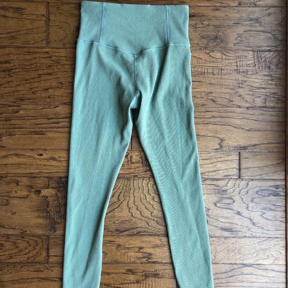 Athleta elation rib tight, Sage/Seafoam Green Color, Size Small - Picture 3 of 5